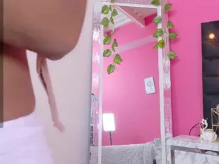 DonnaBeella's Live Sex Cam Show