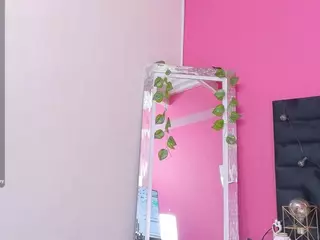 DonnaBeella's Live Sex Cam Show