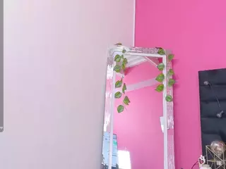 DonnaBeella's Live Sex Cam Show