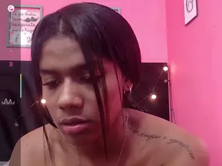 DonnaBeella's Live Sex Cam Show