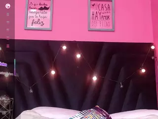 DonnaBeella's Live Sex Cam Show