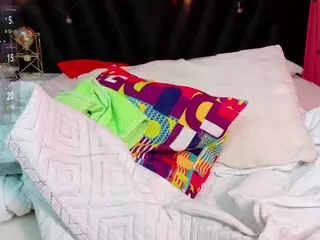 DonnaBeella's Live Sex Cam Show