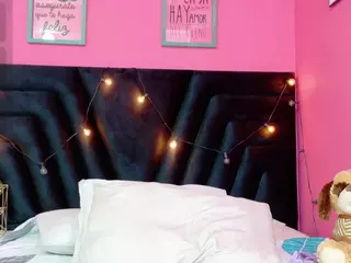 DonnaBeella's Live Sex Cam Show