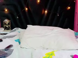 DonnaBeella's Live Sex Cam Show