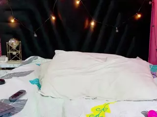DonnaBeella's Live Sex Cam Show