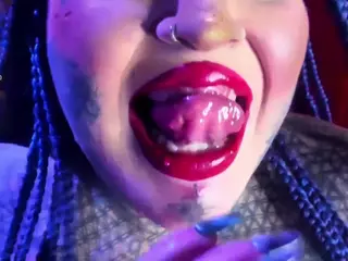 V-enuuus's Live Sex Cam Show