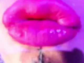 V-enuuus's Live Sex Cam Show