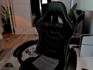 Ivybellee's Live Sex Cam Show