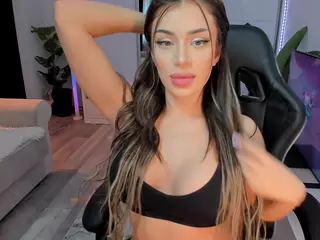 Ivybellee's Live Sex Cam Show