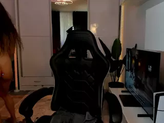 Ivybellee's Live Sex Cam Show