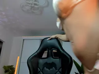 Ivybellee's Live Sex Cam Show