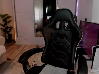 Ivybellee's Live Sex Cam Show