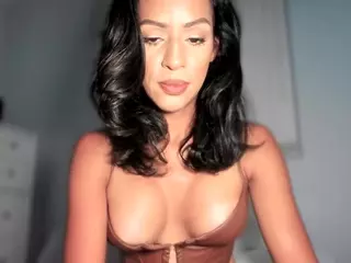 Sassy Smiles's Live Sex Cam Show