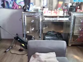 Tinasnoww's Live Sex Cam Show