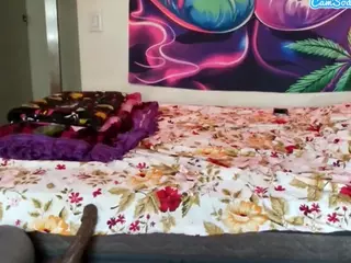 Tinasnoww's Live Sex Cam Show