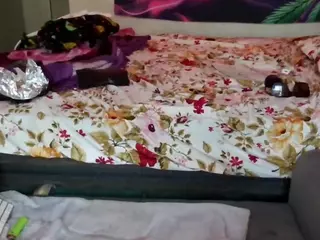 Tinasnoww's Live Sex Cam Show