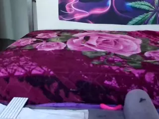 Tinasnoww's Live Sex Cam Show