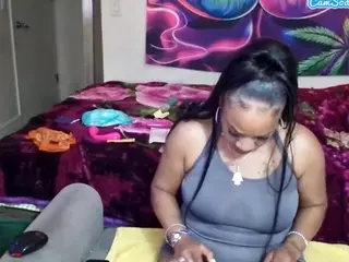 Tinasnoww's Live Sex Cam Show