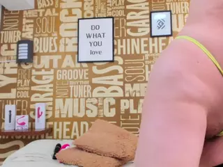 VickyMature's Live Sex Cam Show