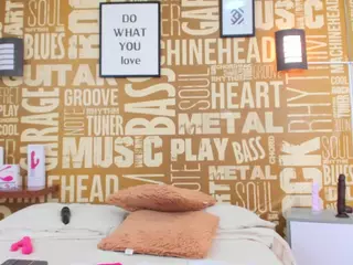 VickyMature's Live Sex Cam Show