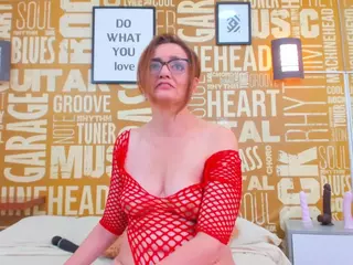 VickyMature's Live Sex Cam Show