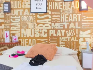 VickyMature's Live Sex Cam Show
