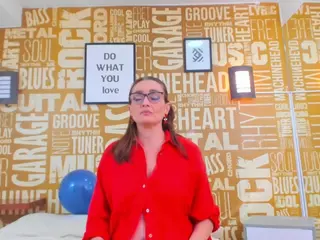 VickyMature's Live Sex Cam Show