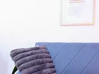 Sweet-juicy1's Live Sex Cam Show
