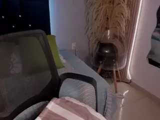HannaSophiiaa's Live Sex Cam Show
