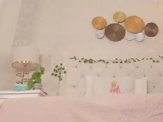 clarisse28's Live Sex Cam Show