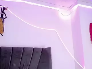 Cristaal-Doll's Live Sex Cam Show