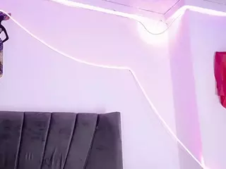 Cristaal-Doll's Live Sex Cam Show