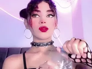 Cristaal-Doll's Live Sex Cam Show