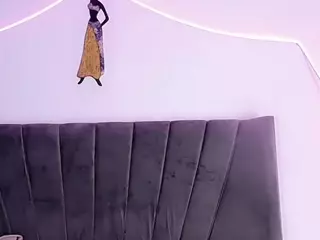 Cristaal-Doll's Live Sex Cam Show