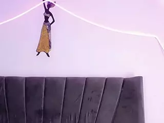 Cristaal-Doll's Live Sex Cam Show