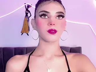 Cristaal-Doll's Live Sex Cam Show