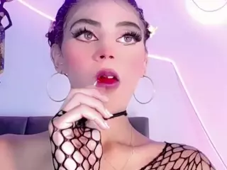 Cristaal-Doll's Live Sex Cam Show