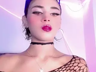 Cristaal-Doll's Live Sex Cam Show