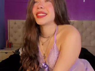LittleeCherry's Live Sex Cam Show