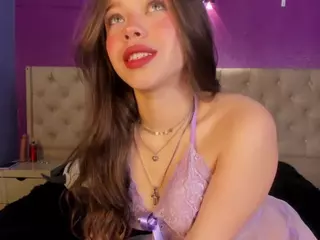 LittleeCherry's Live Sex Cam Show