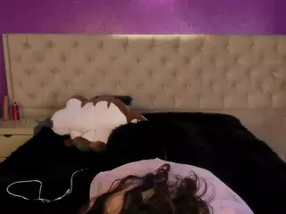 LittleeCherry's Live Sex Cam Show