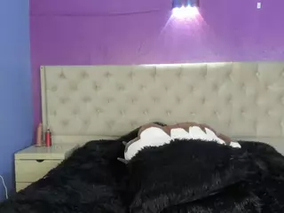 LittleeCherry's Live Sex Cam Show