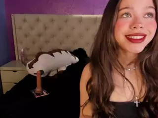 LittleeCherry's Live Sex Cam Show