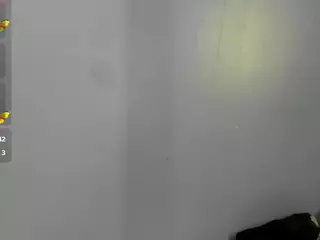 LittleeCherry's Live Sex Cam Show