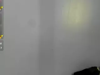 LittleeCherry's Live Sex Cam Show