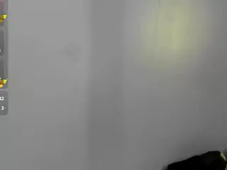 LittleeCherry's Live Sex Cam Show