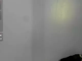 LittleeCherry's Live Sex Cam Show