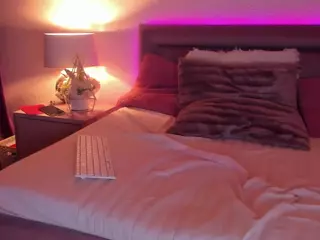 ArtemisKiss's Live Sex Cam Show