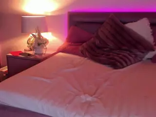 ArtemisKiss's Live Sex Cam Show