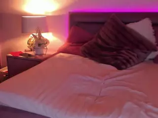 ArtemisKiss's Live Sex Cam Show